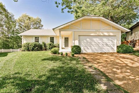 560 Red Brg, Ballwin, MO 63021 photo 1