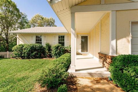 560 Red Brg, Ballwin, MO 63021 photo 2