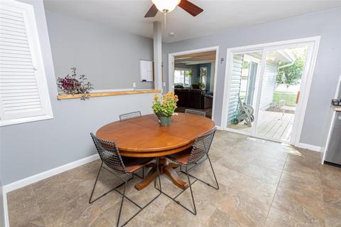 1202 Dorne Dr, Manchester, MO 63021 photo 5