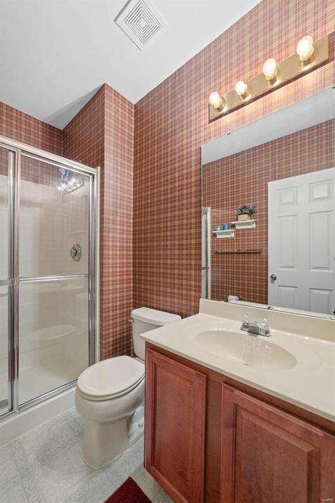 16049 Kerryton Place Dr, Ballwin, MO 63021 photo 32