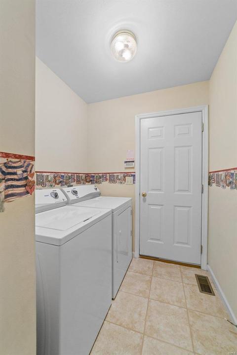 16049 Kerryton Place Dr, Ballwin, MO 63021 photo 26
