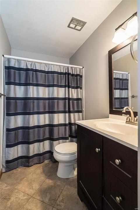 360 Novara Dr, Ballwin, MO 63021 photo 27