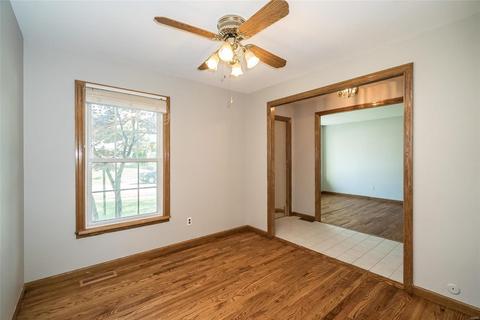 360 Novara Dr, Ballwin, MO 63021 photo 10