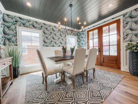 826 Warwick Ln, Glendale, MO 63122 photo 3