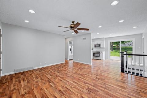 444 Bush Dr, Ballwin, MO 63021 photo 4