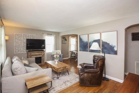 9630 Echo Ln, Saint Louis, MO 63114 photo 6