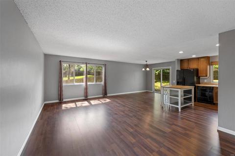 206 Straightoak, Ballwin, MO 63021 photo 4