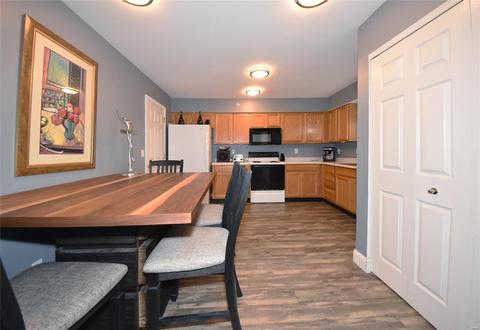 100 Towne Square Ct #J, Eureka, MO 63025 photo 7