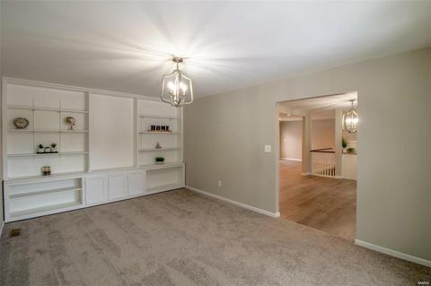1080 Sagebrush Trl, Ballwin, MO 63011 photo 13
