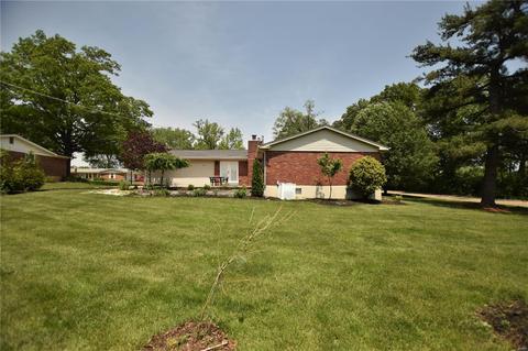 1080 Sagebrush Trl, Ballwin, MO 63011 photo 2