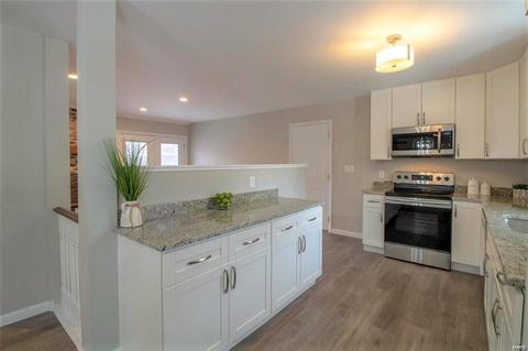1080 Sagebrush Trl, Ballwin, MO 63011 photo 7