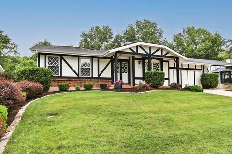 229 Valleyoak Ct, Ballwin, MO 63021 photo 3