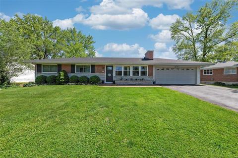 141 Romine Cir, Ballwin, MO 63011 photo 1