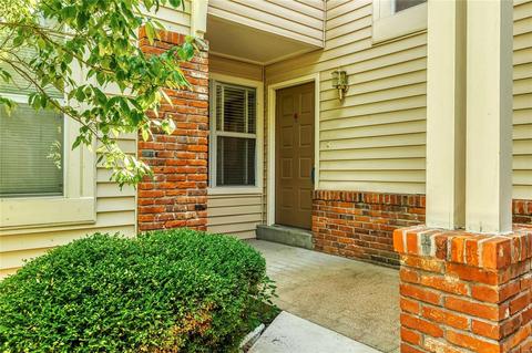 728 Lofty Pt, Ballwin, MO 63021 photo 2