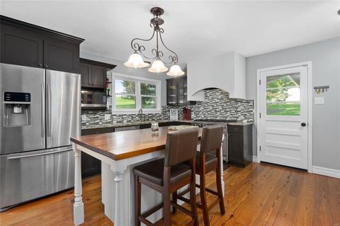 3455 Taylor Ave, Bridgeton, MO 63044 photo 2