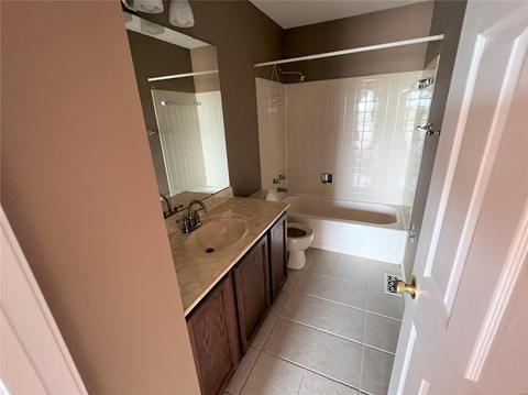 1348 Holgate #E2, Ballwin, MO 63021 photo 11