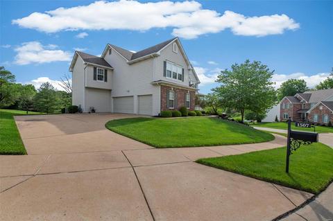 1507 Dietrich Glen Dr, Ballwin, MO 63021 photo 4