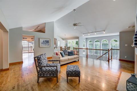 921 Kiefer Trails Dr, Ballwin, MO 63021 photo 5