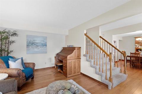 15 Statesman Dr, O'fallon, MO 63368 photo 4