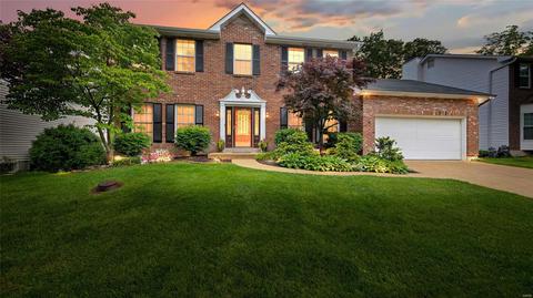 924 Pheasant Woods Dr, Manchester, MO 63021 photo 2
