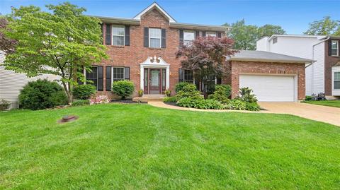 924 Pheasant Woods Dr, Manchester, MO 63021 photo 1