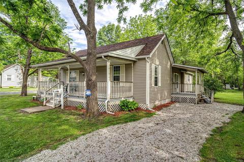 118 E Benton, Mount Olive, IL 62069 photo 1