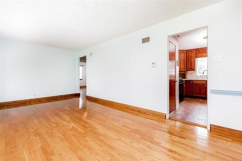 704 Connie Ln, Manchester, MO 63021 photo 4