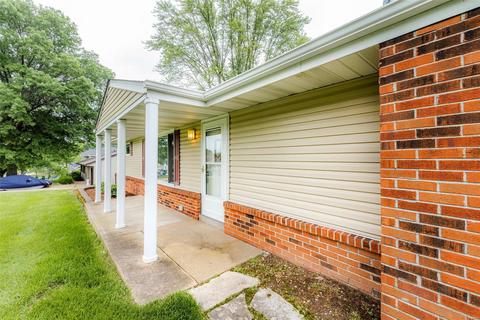 704 Connie Ln, Manchester, MO 63021 photo 2