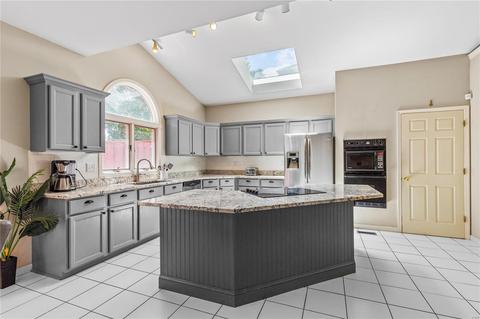 418 Arbor Gln, Ballwin, MO 63021 photo 7