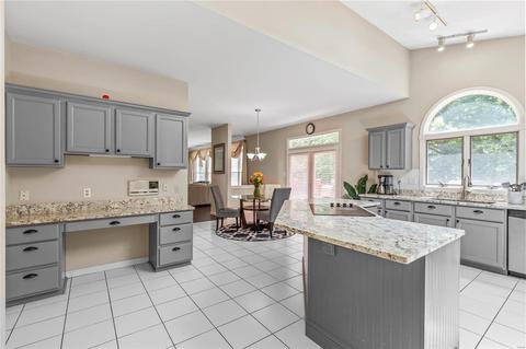 418 Arbor Gln, Ballwin, MO 63021 photo 10