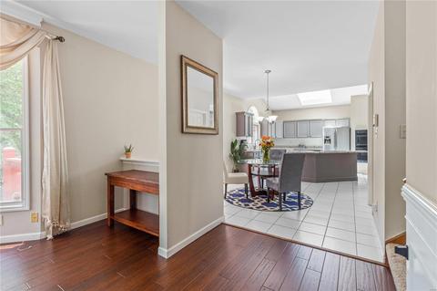 418 Arbor Gln, Ballwin, MO 63021 photo 12