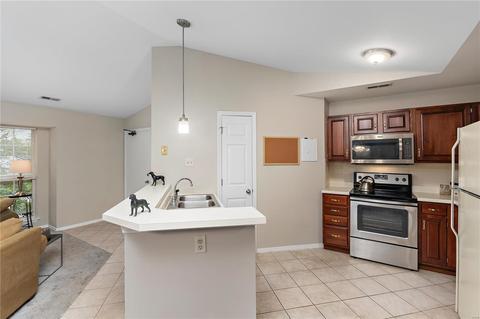 1317 Crossings Ct #D, Ballwin, MO 63021 photo 12