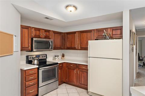 1317 Crossings Ct #D, Ballwin, MO 63021 photo 11