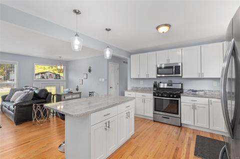 1110 Bromfield Ter, Manchester, MO 63021 photo 6