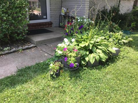 2274 Crandel Dr, Saint Louis, MO 63136 photo 2