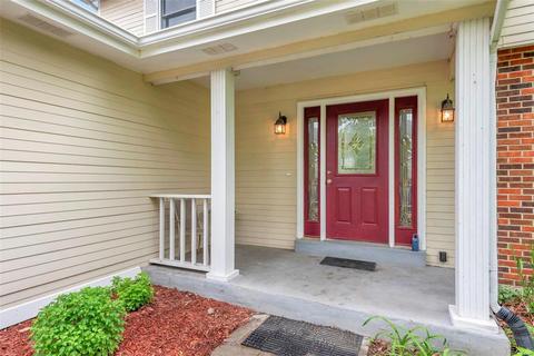 14 Cedar Glen Ct, Saint Charles, MO 63304 photo 2