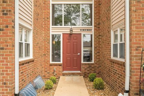 1332 Holgate Dr #G5, Ballwin, MO 63021 photo 2