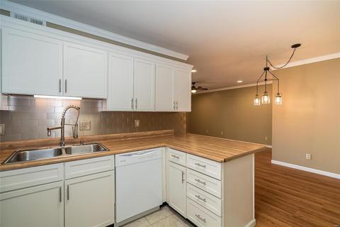 1332 Holgate Dr #G5, Ballwin, MO 63021 photo 10
