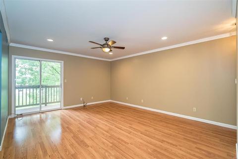 1332 Holgate Dr #G5, Ballwin, MO 63021 photo 3