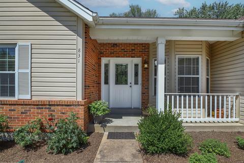 831 Heron Woods Dr, Manchester, MO 63021 photo 2