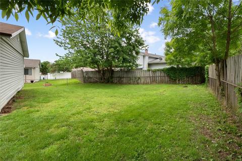 214 Roaring River Dr, O'fallon, MO 63366 photo 9