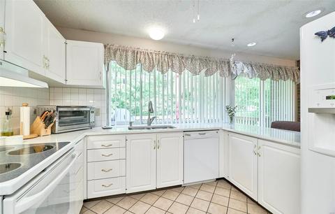 815 Country Stone Dr, Manchester, MO 63021 photo 5