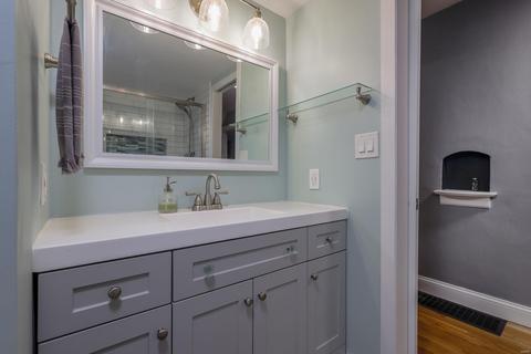 8904 Apache Ln, Saint Louis, MO 63114 photo 17