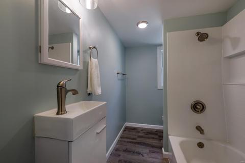 8904 Apache Ln, Saint Louis, MO 63114 photo 29