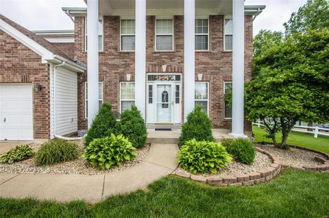 351 Brookhaven Dr, O'fallon, MO 63368 photo 2