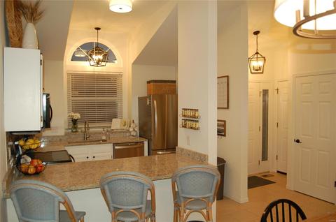 30 Morning Hill Dr, Ballwin, MO 63021 photo 4