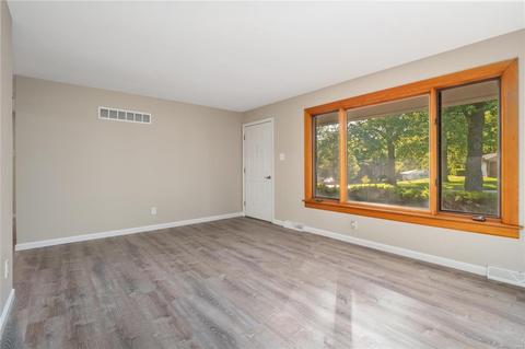 422 Sunset Ln, O'fallon, MO 63366 photo 4