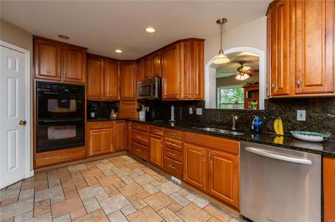 1347 Summit Dr, Fenton, MO 63026 photo 6