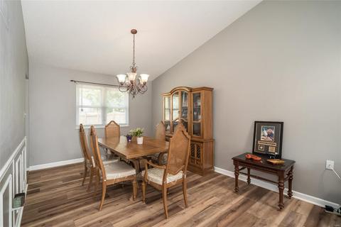 811 Eaglebrooke Dr, Ballwin, MO 63021 photo 10