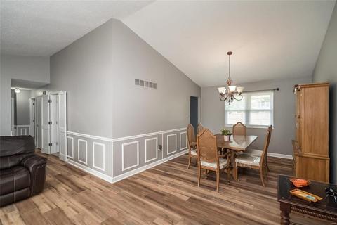 811 Eaglebrooke Dr, Ballwin, MO 63021 photo 9